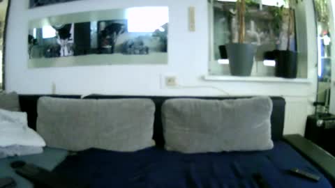 .....mICha..... online show from June 23, 4:09 am