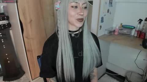 oni_dakotta online show from March 12, 4:33 pm