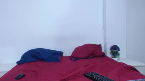 onixandghosty online show from February 25, 7:28 pm