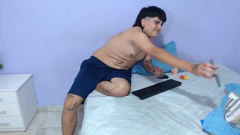 onixandghosty online show from October 28, 8:10 pm