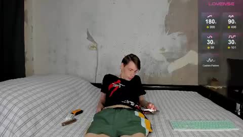 Erick  online show from June 25, 5:12 am