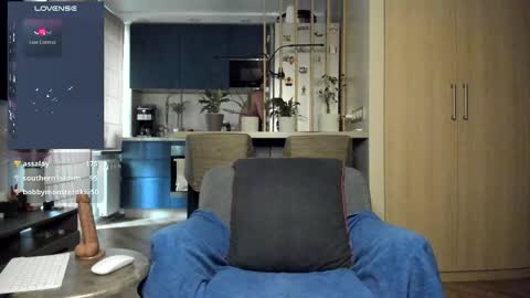 Alex S online show from February 11, 9:35 am