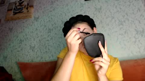 Amalia online show from August 4, 5:42 pm