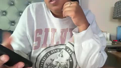 onlyinurdreams00 online show from November 20, 7:44 pm