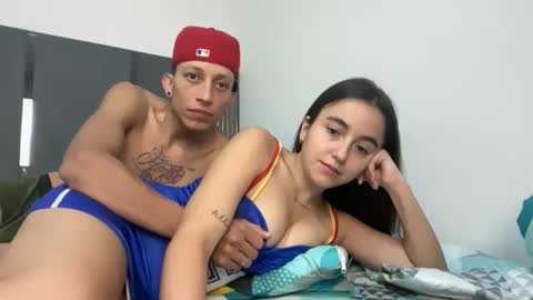 PAREJA LATINA JOVEN MUY CACHONDOS online show from May 30, 2:43 am