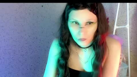Onyx online show from May 19, 8:49 pm