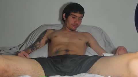 onzas_ online show from March 12, 7:17 pm