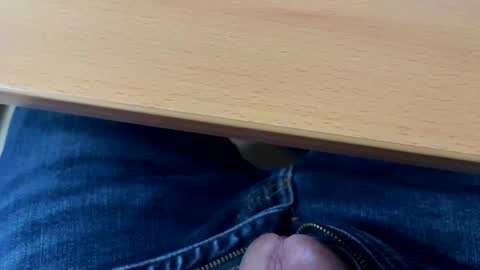 Snapshot of ooiskyfalloo chatting on December 18, 5:26 am ooiskyfalloo online show from December 18, 5:26 am