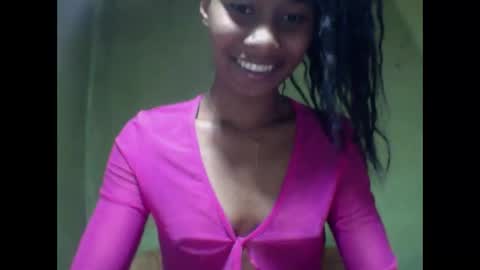 oolyette online show from September 14, 6:59 am