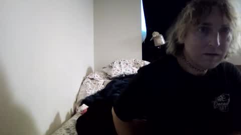 Snapshot of opalockajoe chatting on January 4, 7:02 pm TsJojo online show from January 4, 7:02 pm