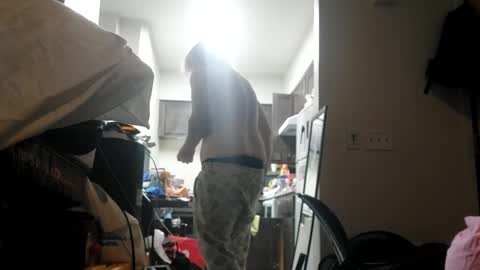 Snapshot of opalockajoe chatting on February 28, 3:37 am TsJojo online show from February 28, 3:37 am