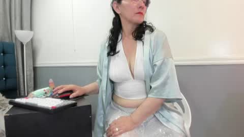 Oriana  online show from July 4, 3:54 am