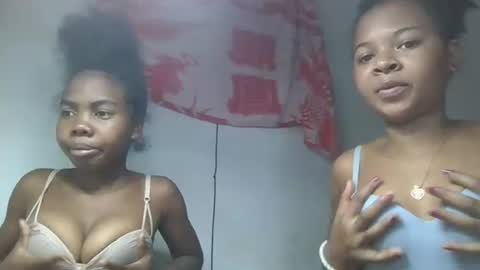Snapshot of ornellahhh chatting on October 10, 8:35 pm ornellahhh online show from October 10, 8:35 pm
