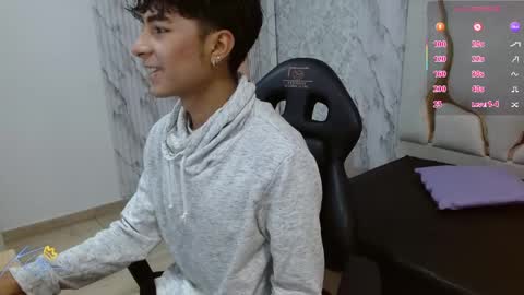 osamu_tay online show from April 29, 3:11 am