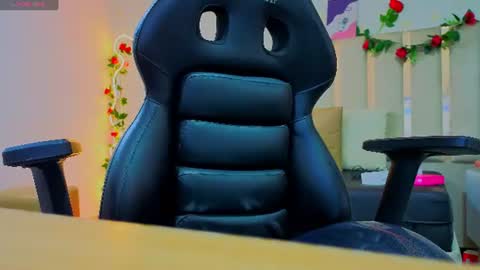 osamu_tay online show from July 20, 3:31 am