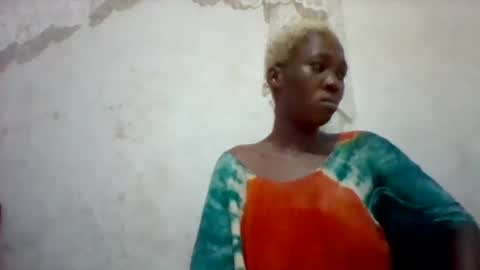 oshee444 online show from March 14, 1:37 pm