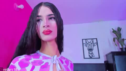 vella online show from February 22, 7:38 pm