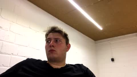 outflayd online show from February 20, 2:22 am