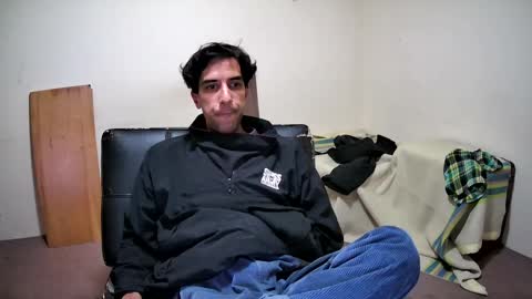 Snapshot of outtamatik chatting on December 25, 8:29 am G online show from December 25, 8:29 am