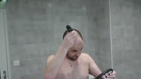 Snapshot of oversize13 chatting on January 26, 5:23 pm oversize13 online show from January 26, 5:23 pm