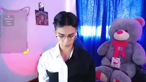 Owen  Independent model  online show from July 13, 4:21 pm