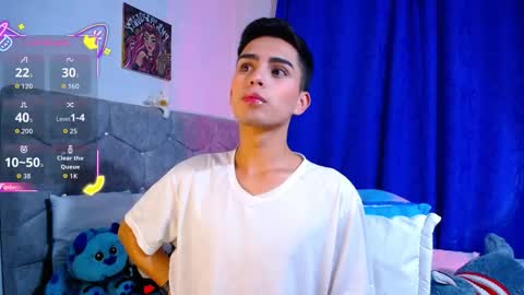 Owen  Independent model  online show from October 28, 2:56 am