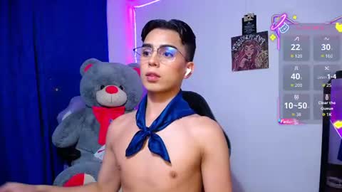 Owen  Independent model  online show from July 5, 7:37 am