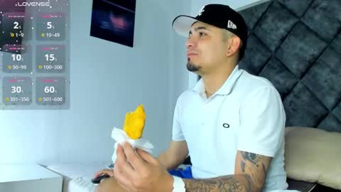 O W E N - S T O N E online show from November 21, 12:25 pm