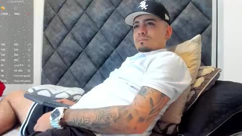 O W E N - S T O N E online show from November 18, 11:46 am