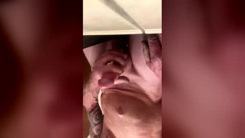 ozzie322516 online show from March 3, 7:26 am