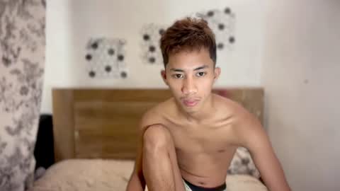 p1noytwink_xel online show from July 13, 7:39 pm