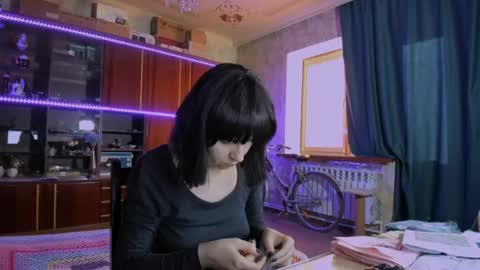 Ella online show from June 20, 2:45 pm
