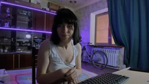 Ella online show from June 29, 7:38 am