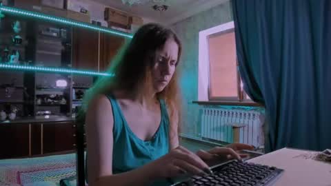 Ella online show from July 24, 9:06 am