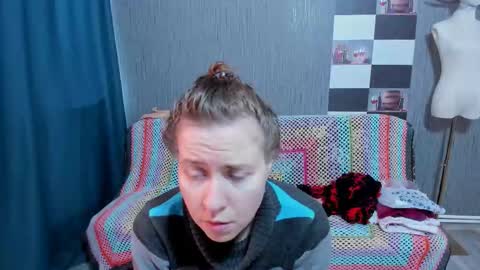 Ella online show from December 19, 7:37 am