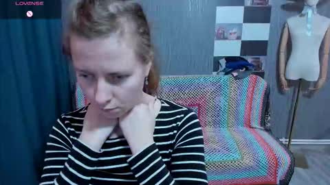 Ella online show from October 31, 1:00 pm