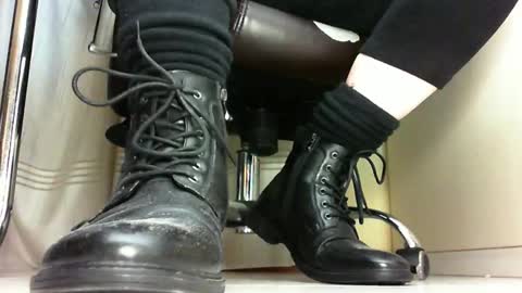 Pablo Meness online show from March 4, 11:11 pm