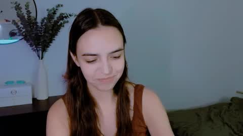 Snapshot of pacificiris chatting on October 8, 12:18 am Iris online show from October 8, 12:18 am