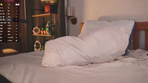 Kimlovense is activeThere are legends that in this room all your wishes can come true  Private is Open online show from March 6, 4:06 pm