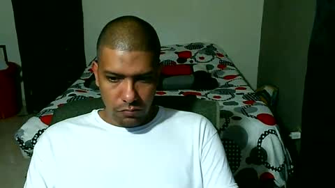 paisita89100 online show from August 7, 2:32 am