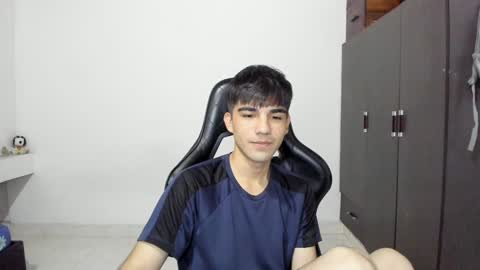 Snapshot of pakun_ chatting on December 1, 11:07 pm pakun_ online show from December 1, 11:07 pm