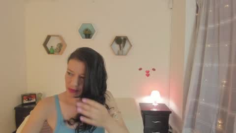 Paloma  online show from April 23, 8:54 pm