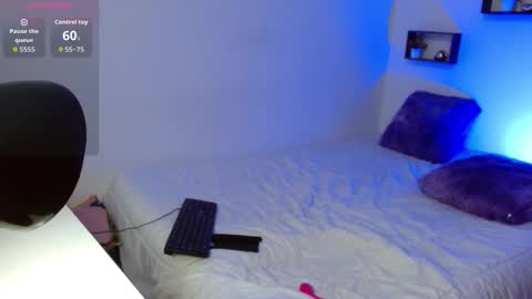 pamela_2863 online show from September 20, 11:52 pm