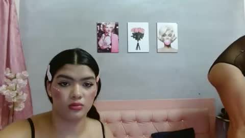 pamela_adlon online show from April 25, 1:52 pm
