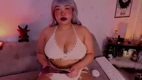 pamela online show from June 16, 8:18 am