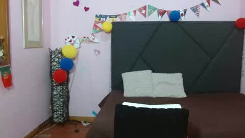 pamela_echeverria online show from July 7, 11:14 am