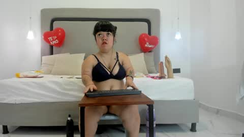pamelabonnet_mml online show from April 24, 8:44 pm
