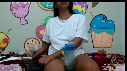 pamelaskiny20 online show from April 6, 2:20 am