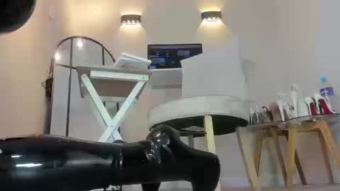 pamelasmith128858 online show from March 11, 8:45 pm