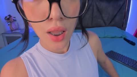Snapshot of pamelawhiite_ chatting on October 15, 2:59 am Pamela online show from October 15, 2:59 am
